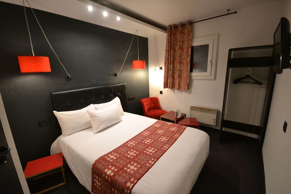 Brit Hotel Baillet en France - Featured Image