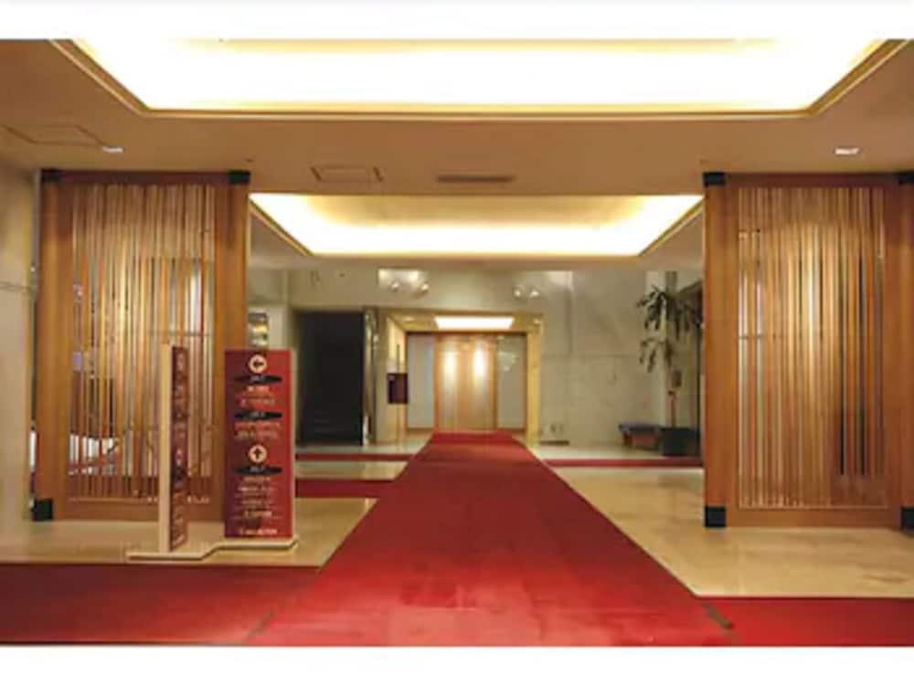 Hotel Niseko Alpen - Lobby