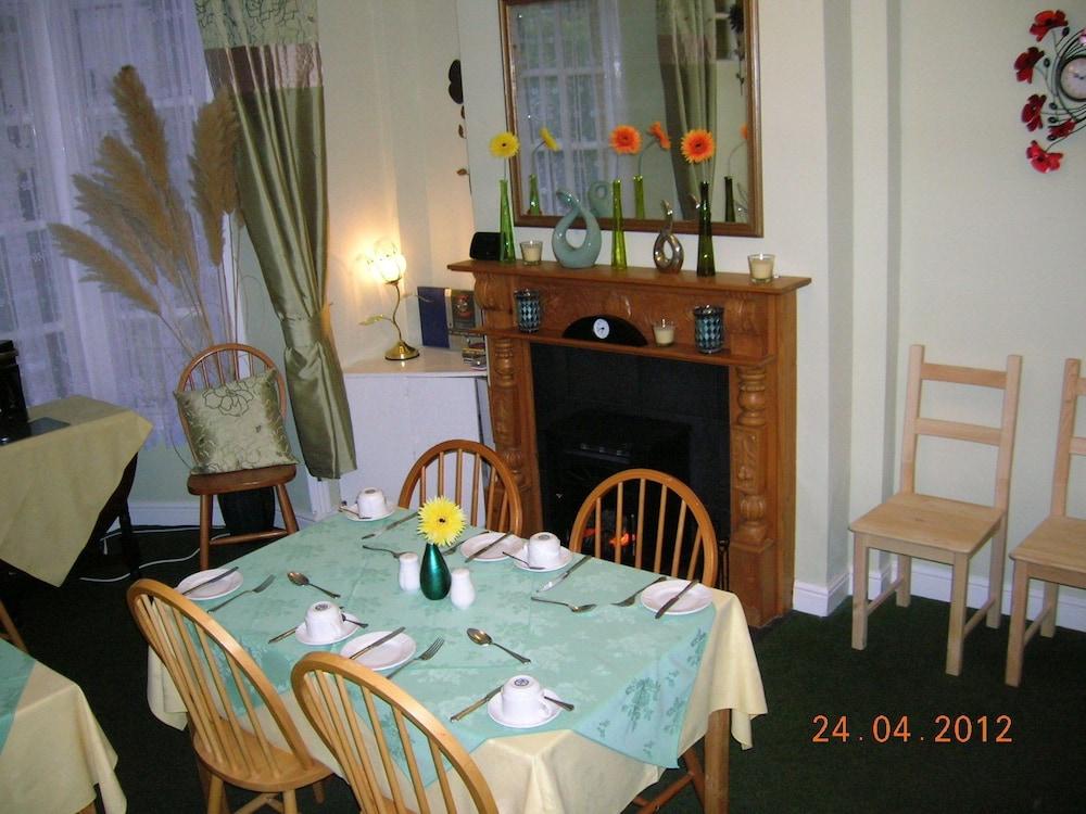Guesthouse at Shepshed Ltd - Dining
