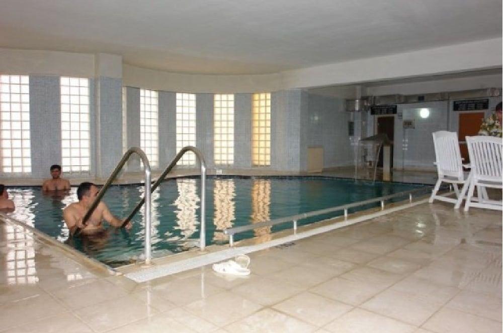 روزا ريزورت ثيرمال هوتل - Indoor Pool