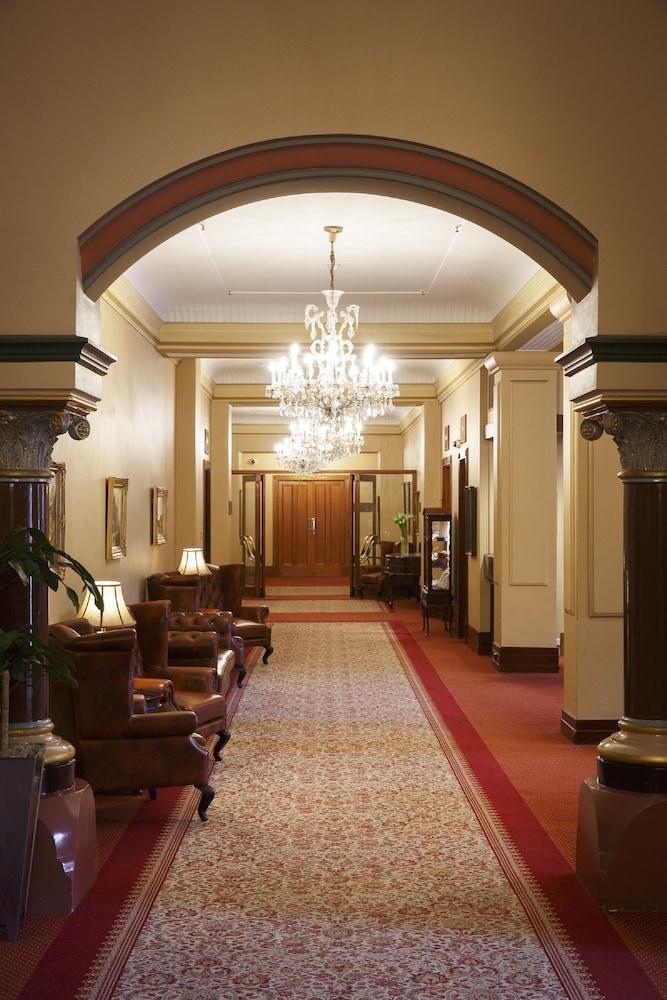 The Hotel Windsor - Lobby