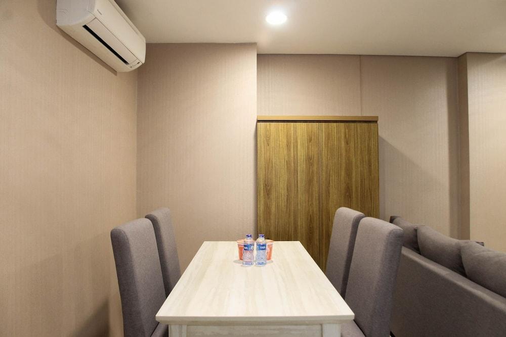 Homey 1BR at Enviro Apartment Cikarang - Room