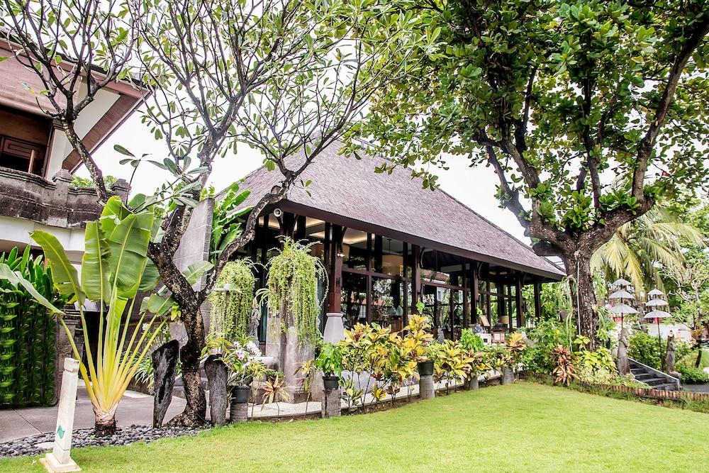 Rama Beach Resort and Villas - Lobby