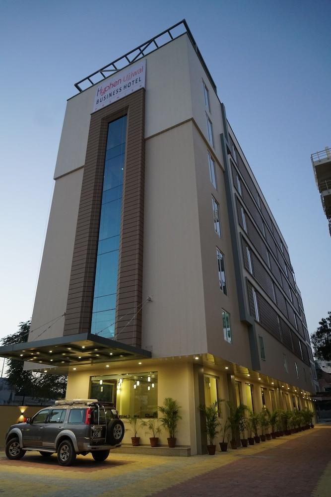 Hotel Jaipur Central - Featured Image