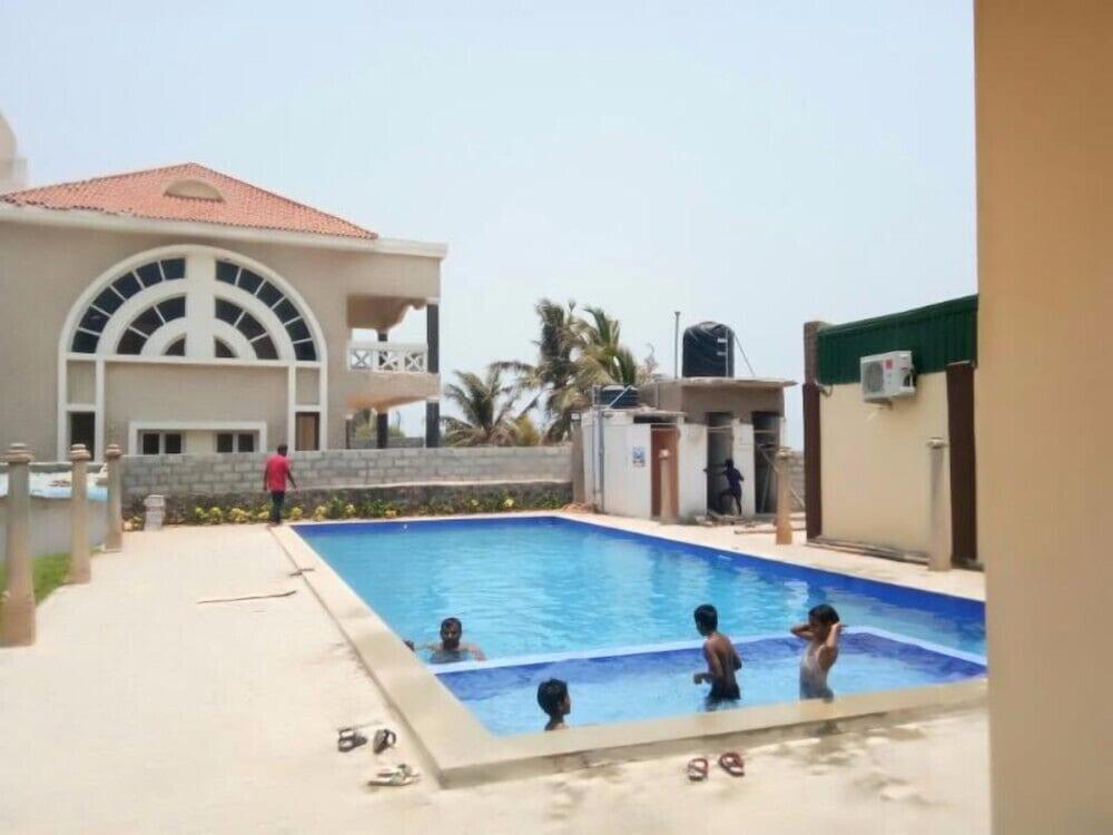 Grand Beach Resort - Outdoor Pool