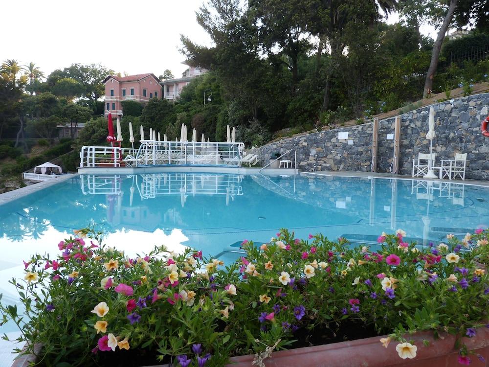 Excelsior Palace Portofino Coast - Infinity Pool
