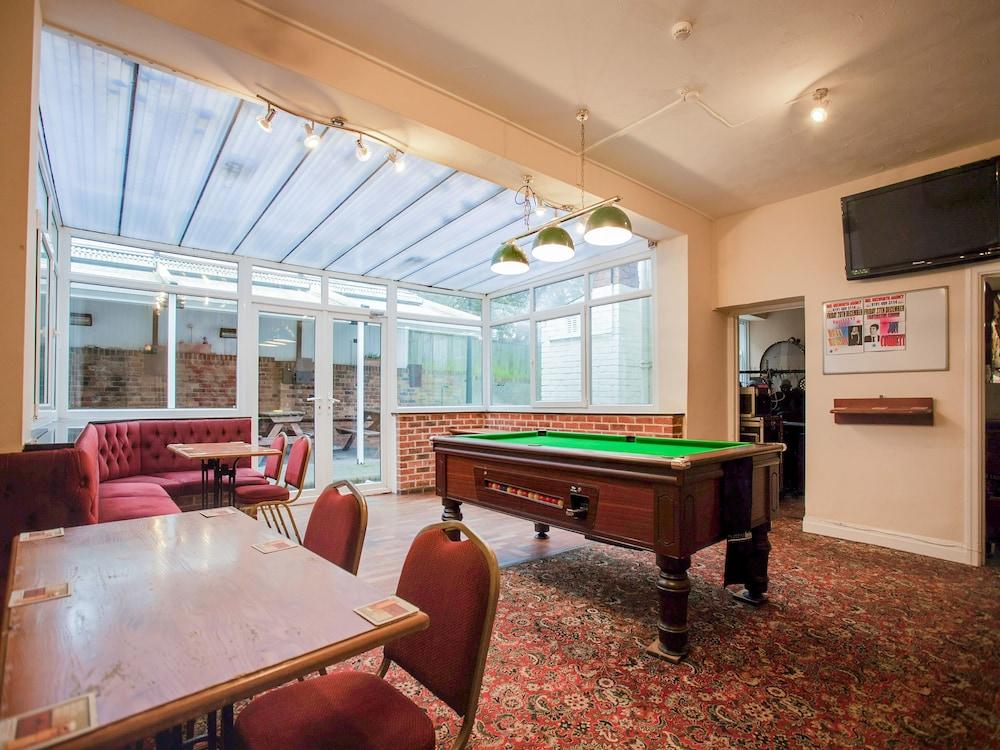 OYO The Village Inn, Murton Seaham - Billiards