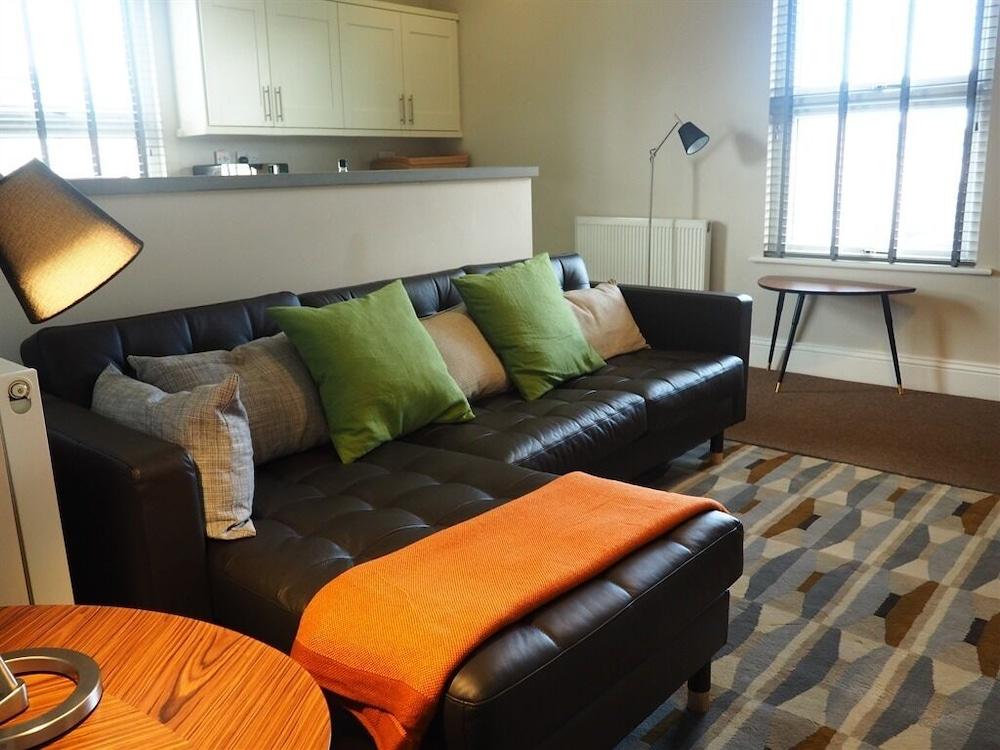 Raby Street Apartment - Featured Image
