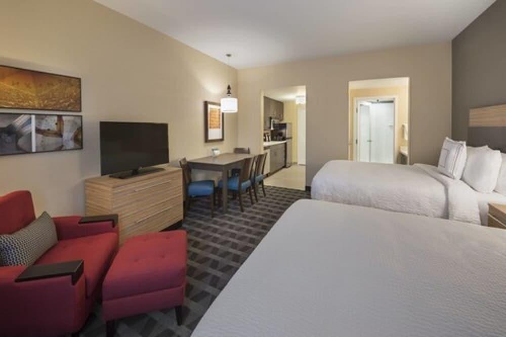 TownePlace Suites by Marriott Ottawa Kanata - Room