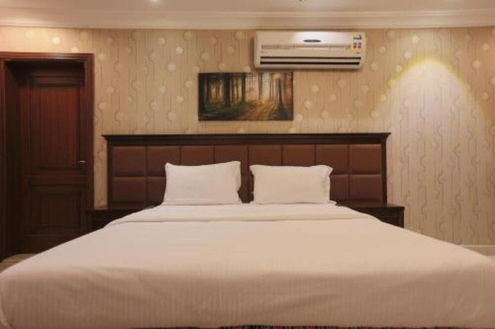 Qasr Al Balood Hotel Apartments 2 - Room