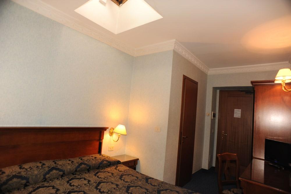 Hotel Silva - Room