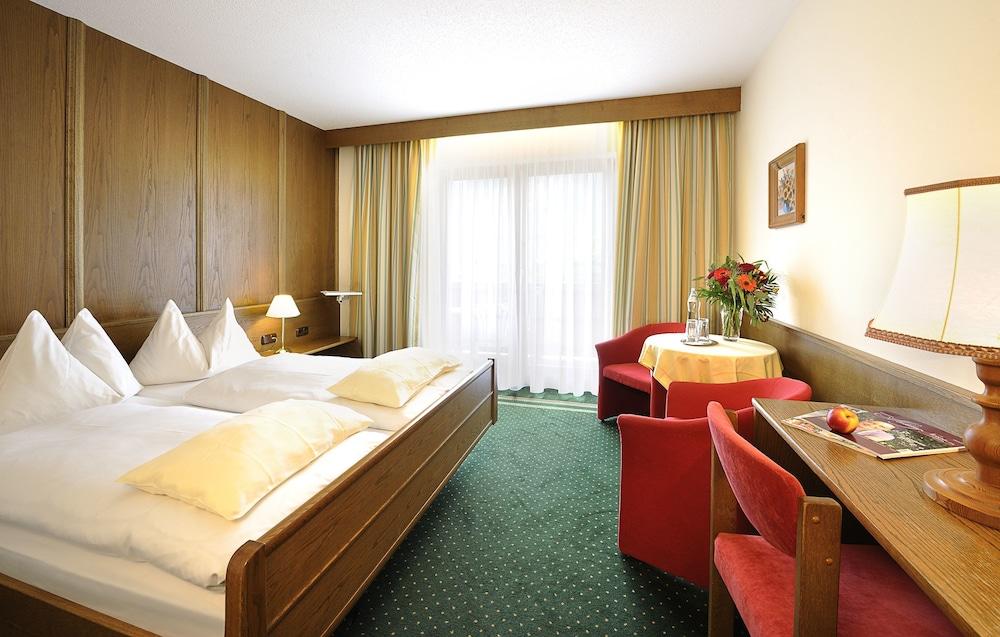 Hotel St.Hubertus - Room