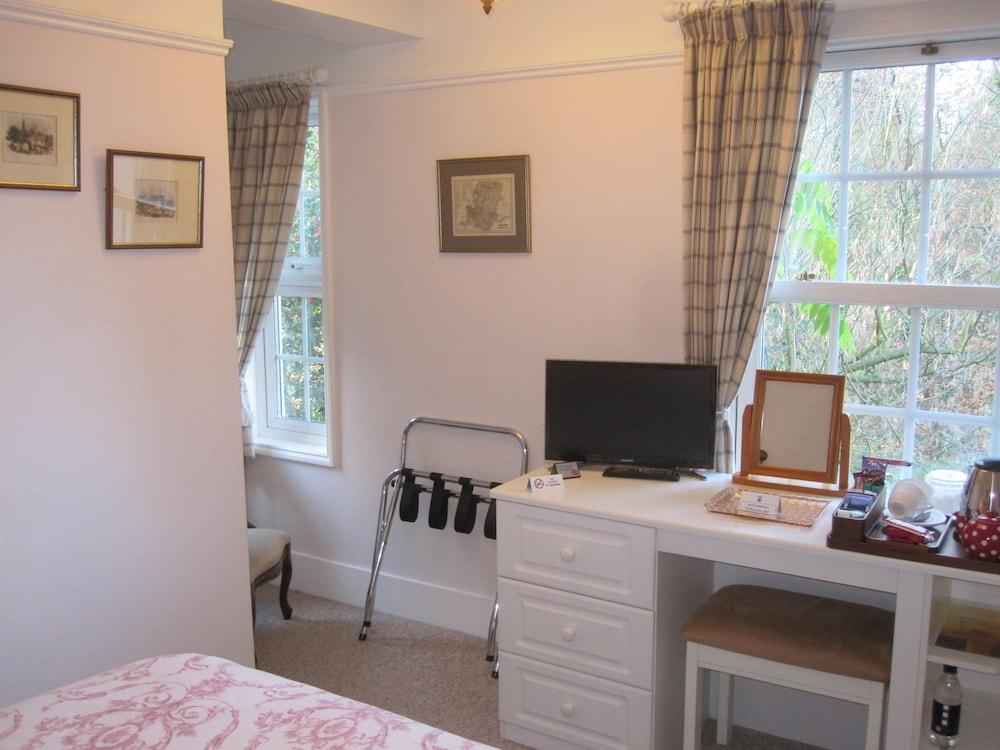 Clayhill House Bed & Breakfast - Room