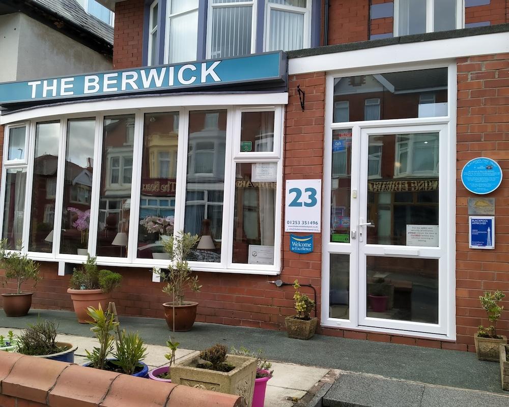 The Berwick - Over 40's Only - Featured Image