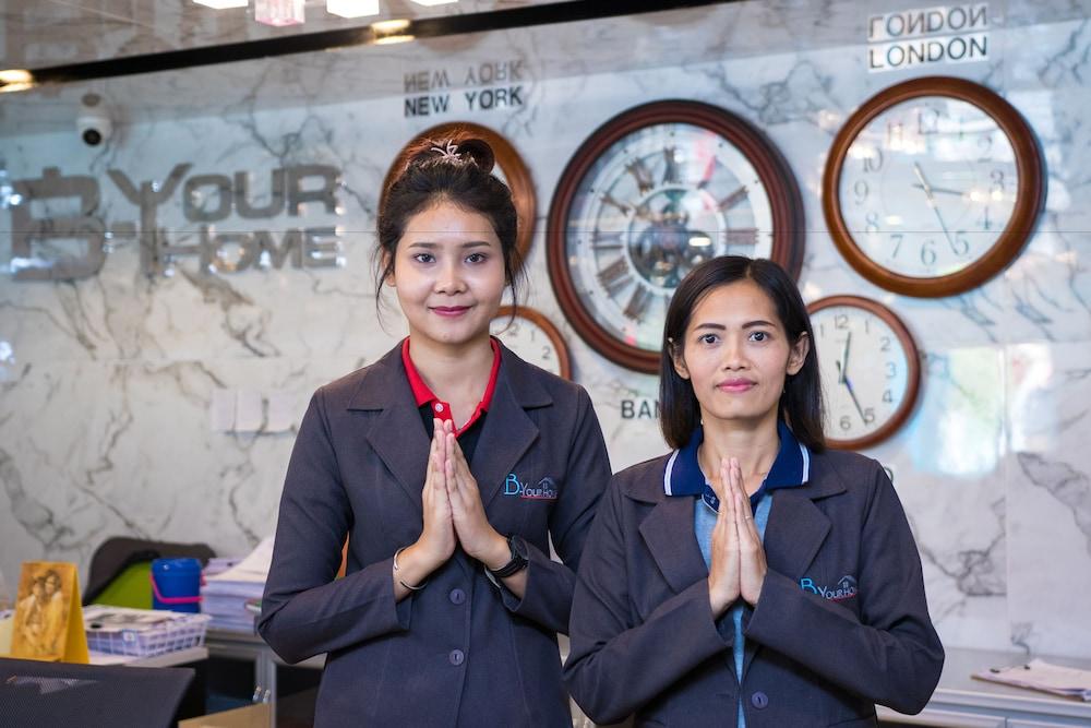 B your home Hotel Donmueang Airport Bangkok - Reception