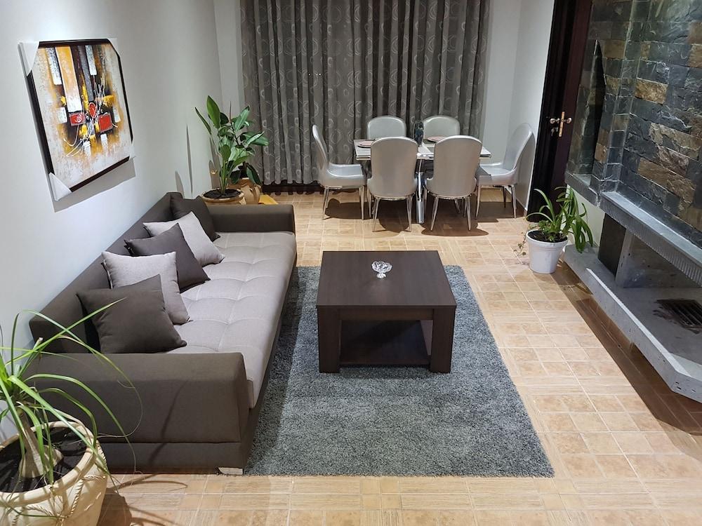 Chalet Asmoun - Living Room