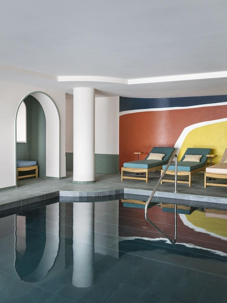 Hotel Le Coucou Méribel - Indoor Pool