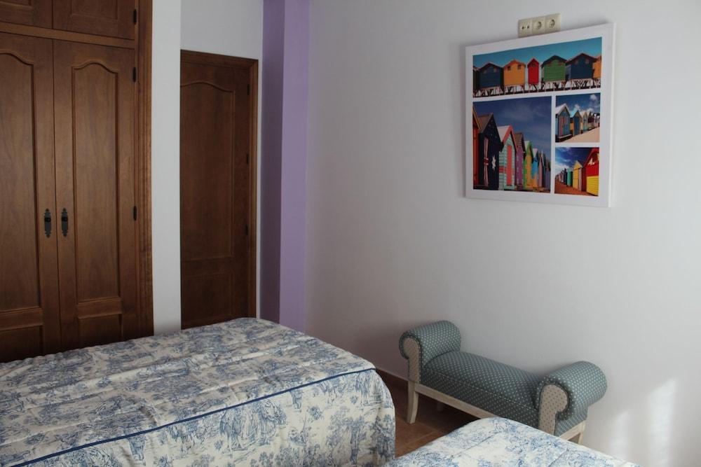 Apartamentos Doña Carmen - Room