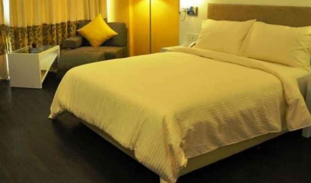 Hotel Elite International Thrissur - Room