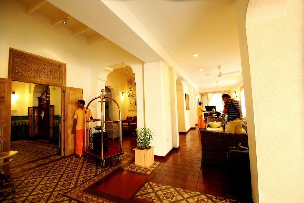 Thilanka Hotel - Interior