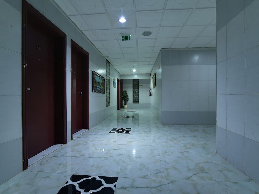 OYO 273 Burj Nahar Hotel - Lobby