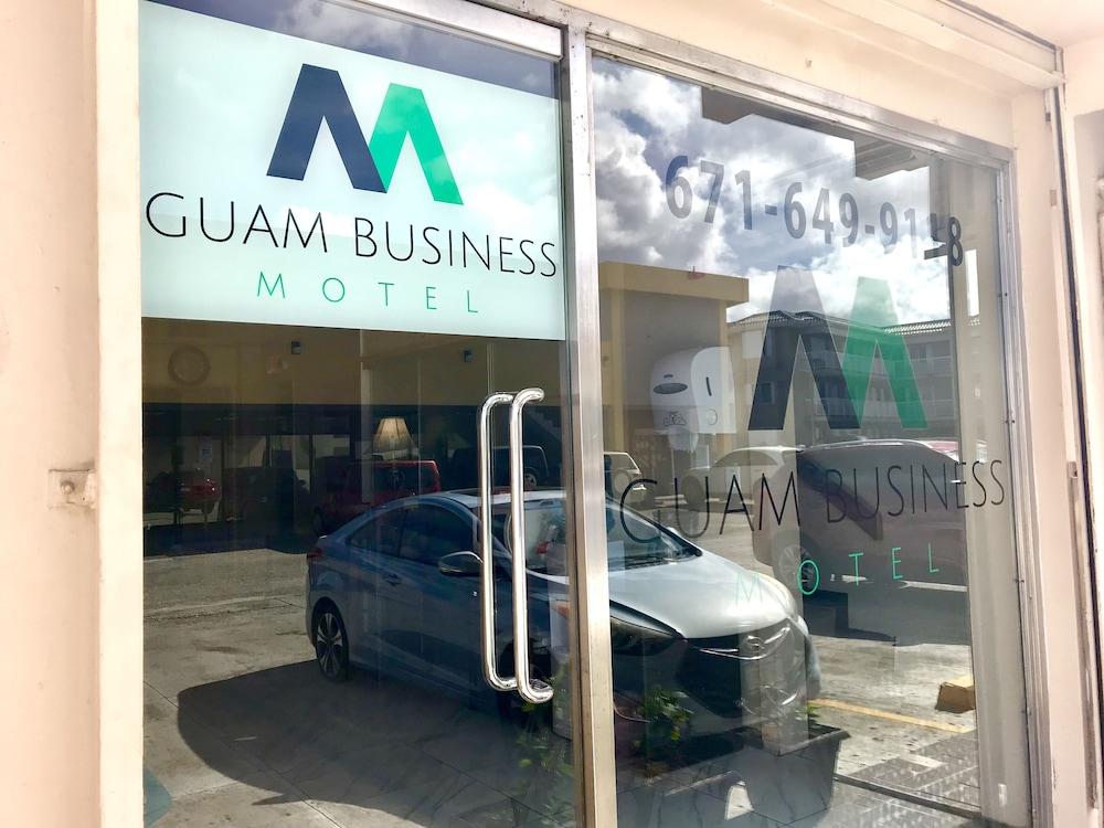 Guam Business Motel - Interior Entrance