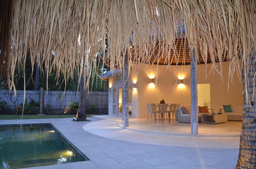 Sunset Palms Resort - Interior