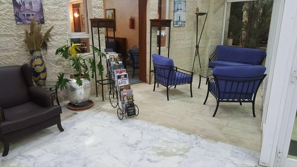 Al Markaz Al Seyahi For Hotel Apartment - Lobby Sitting Area