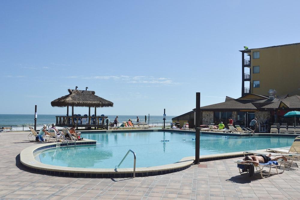 Hawaiian Inn Beach Resort - Outdoor Pool