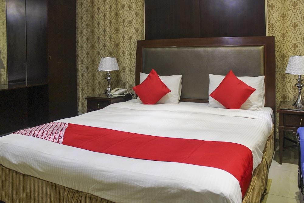 OYO 137 Clifton International Hotel - Room