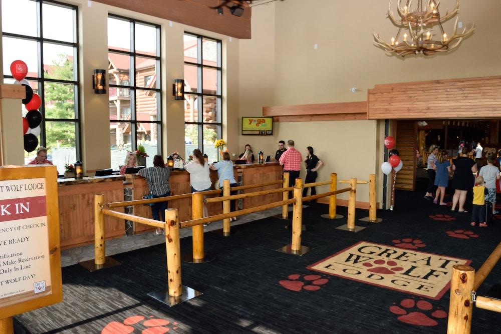 Great Wolf Lodge Niagara Falls - Check-in/Check-out Kiosk