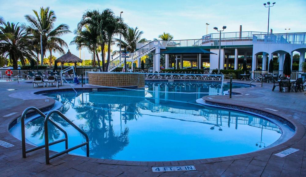 The Resort on Cocoa Beach by VRI Americas - Outdoor Pool