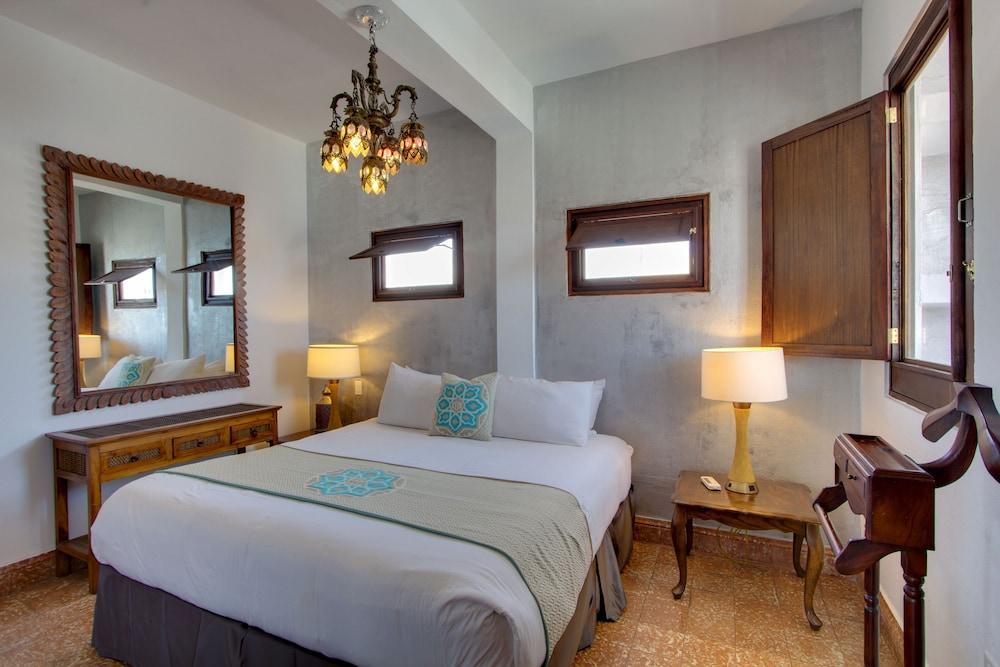 CasaBlanca Hotel - Room