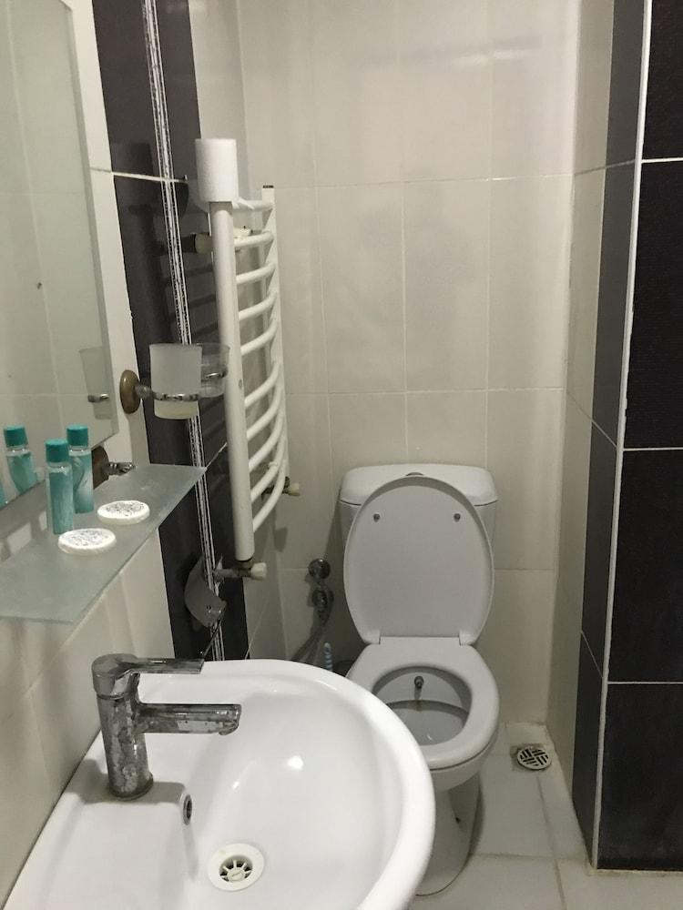 Grand Silvan Otel - Bathroom
