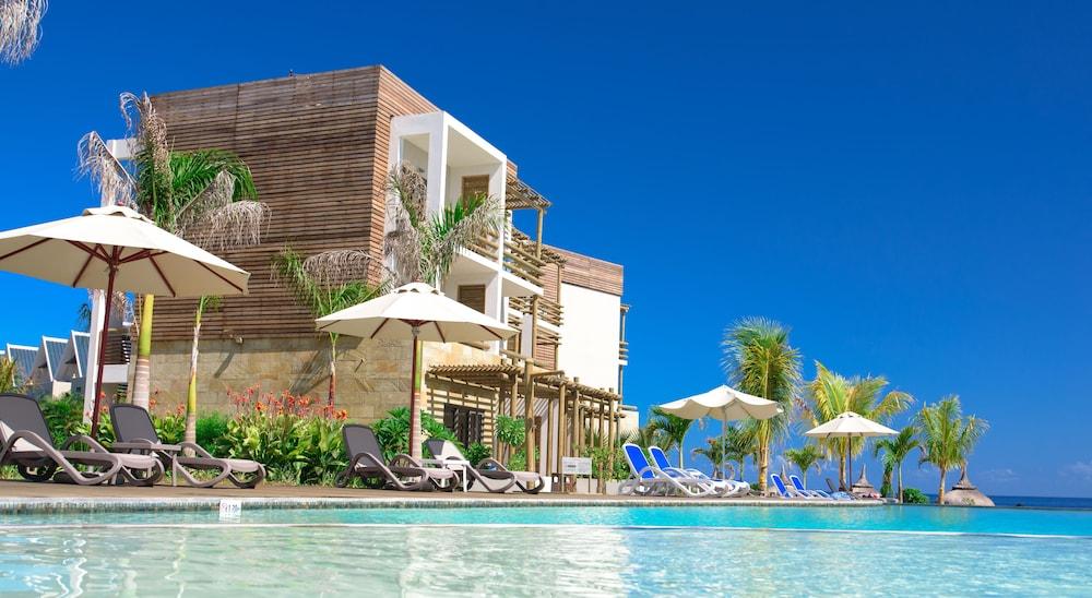 Anelia Resort & Spa - Infinity Pool