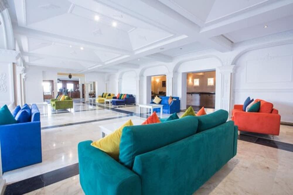 Hotel Des Iles - Lobby