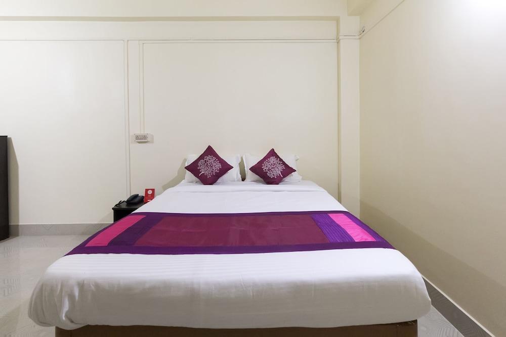 OYO 9800 Shree Krishna Guest House - Featured Image