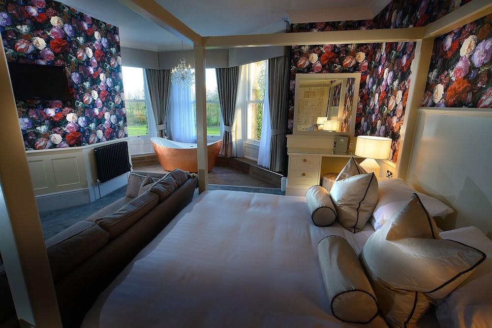 Bartle Hall Country Hotel - Room