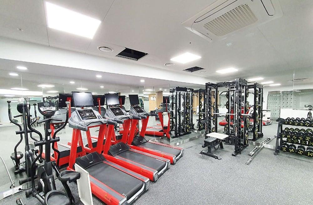 Commodore Hotel Busan - Fitness Facility