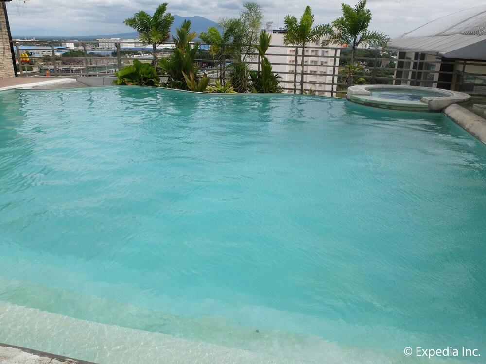 Kay Hotel and Residences - Rooftop Pool