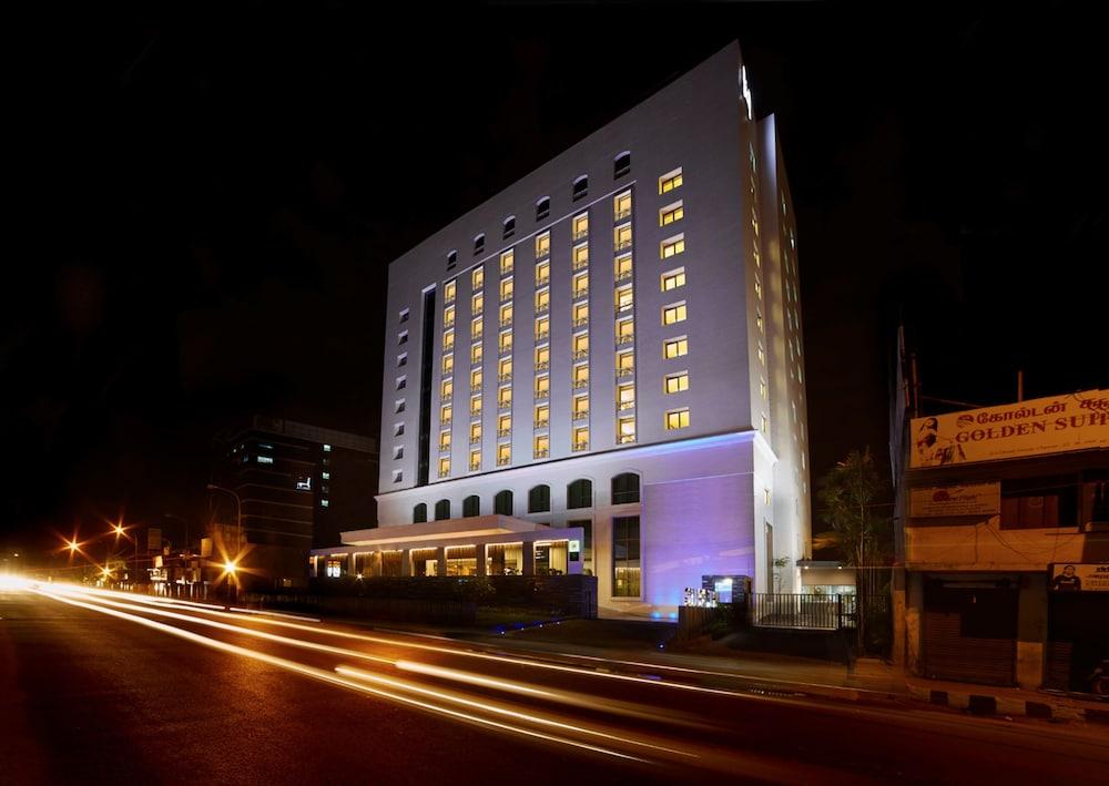 Hablis Hotel - Featured Image