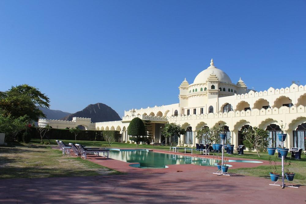 Gulaab Niwaas Palace - Other