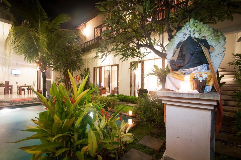 Bali Life Villas - Property Grounds