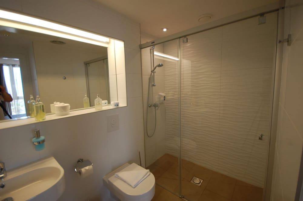Resort Sitges Aparthotel - Bathroom