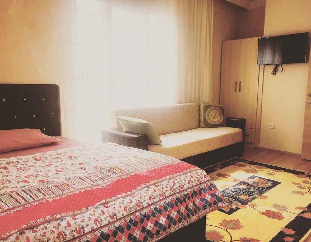 ST Apartment - Room