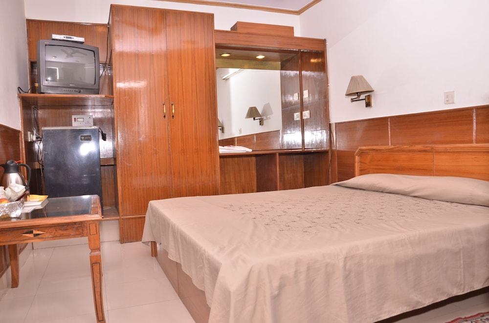 Prem Sagar Guest House - Room