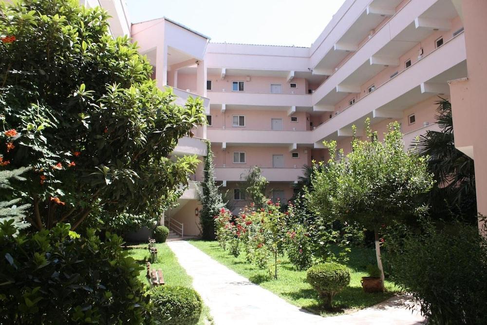 Orcin Apart Hotel - Property Grounds