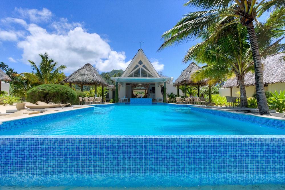 Little Polynesian Resort - Outdoor Pool