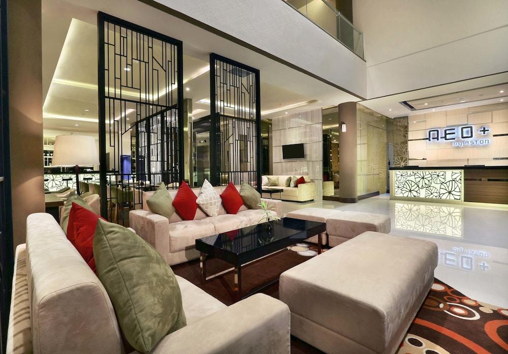 Hotel Neo+ Balikpapan by Aston - Lobby Lounge