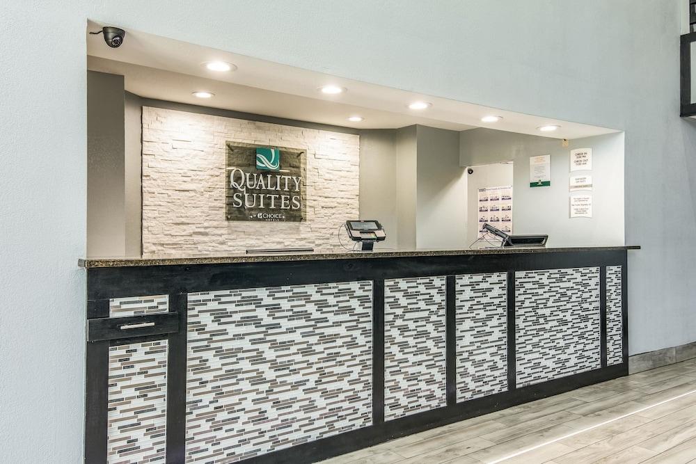 Quality Suites Maumelle - Little Rock NW - Lobby